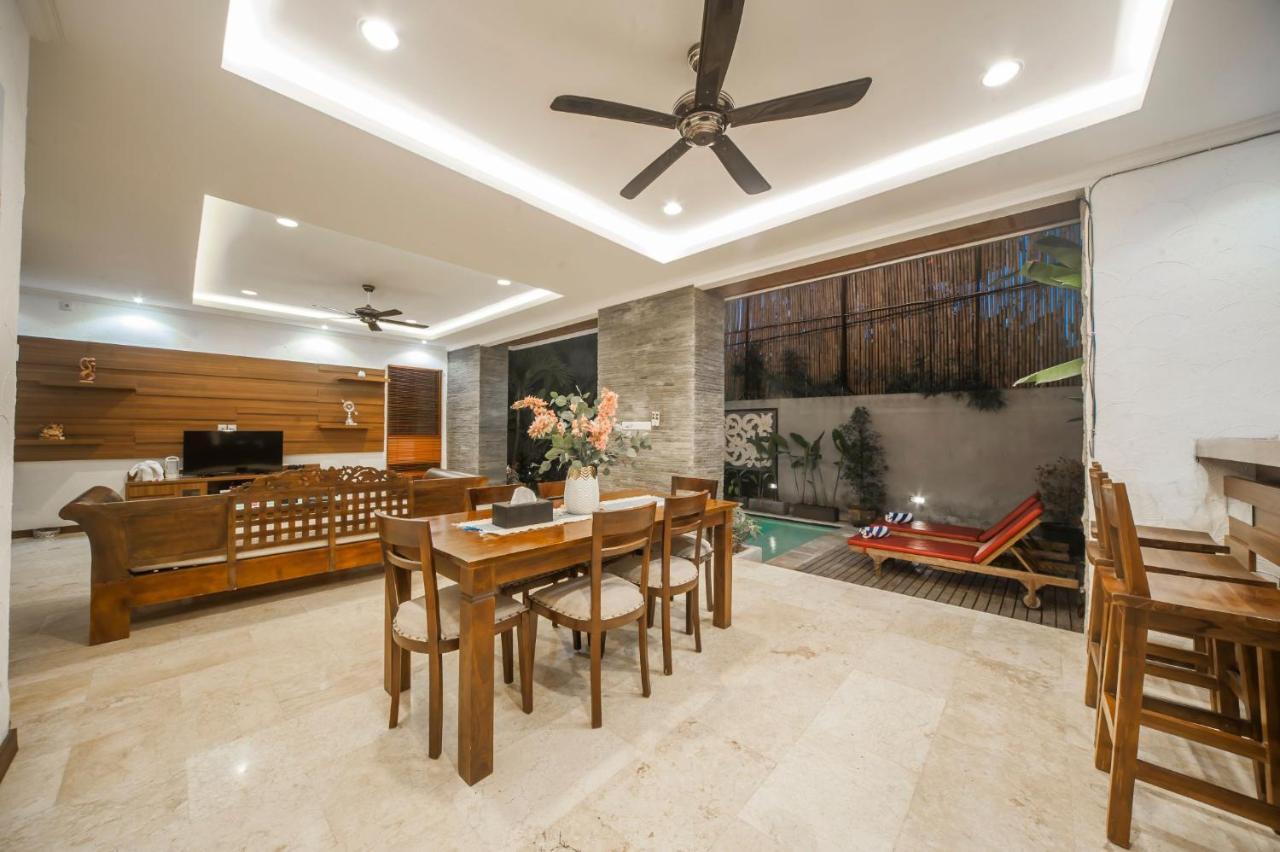 Villa Suzuki 1 Seminyak Exterior photo
